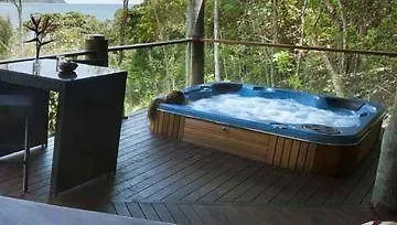 Bloomfield Lodge